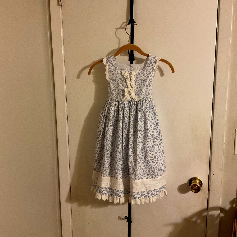 Laura Ashley special occasion girls size 6 floral dress